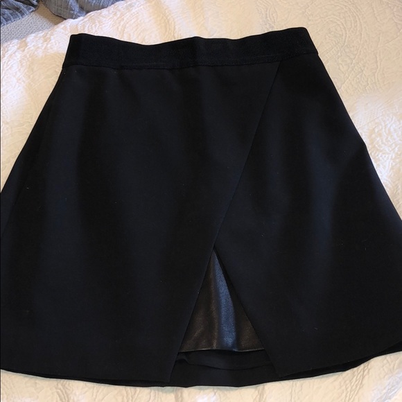 Alice + Olivia Dresses & Skirts - Alive and Olivia Skirt Alice + Olivia Dresses & Skirts - Alive and Olivia Skirt